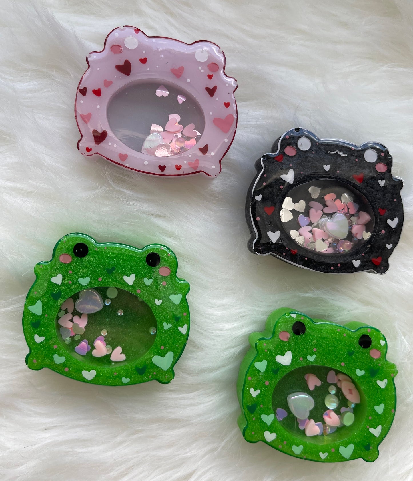 Adorable Shaker Resin Phone Grip Frog Love Hearts with Charms